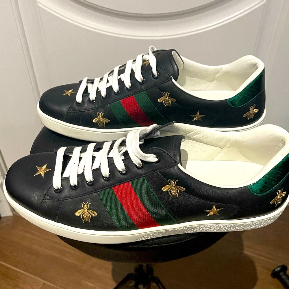 Gucci Men’s Leather Bee Sneakers 101/2 G (11US)
